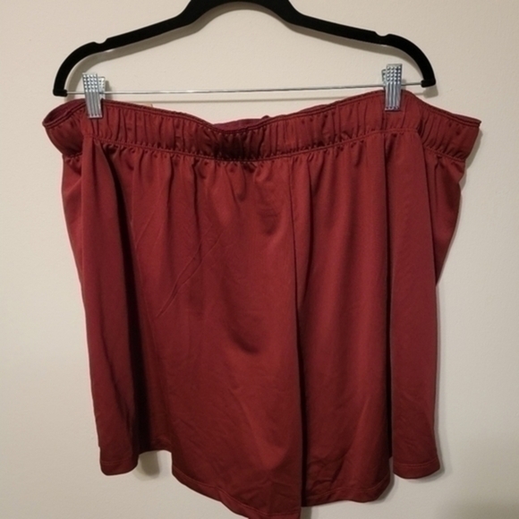 Women's Nike Shorts - Picture 3 of 3